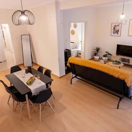 Cozy Flat With Balcony, * Saloniki