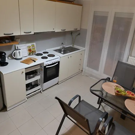 Cozy Flat With Balcony, Appartamento