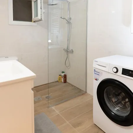 Cozy Flat With Balcony, דירה סלוניקי