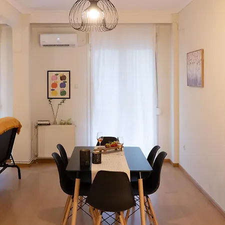 Appartamento Cozy Flat With Balcony,