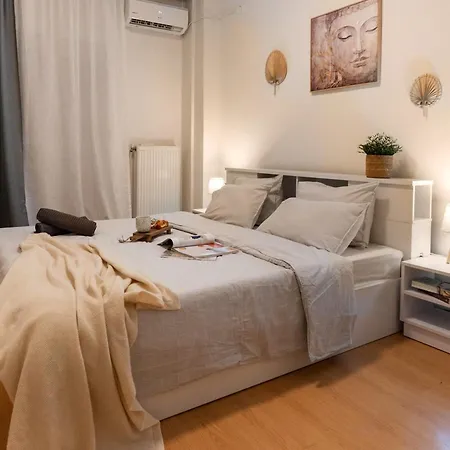 דירה Cozy Flat With Balcony,