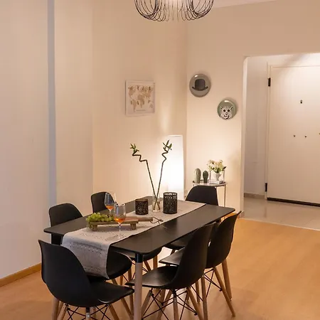 Appartamento Cozy Flat With Balcony,